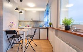 Apartament Centrum 32m2 Kłodzko - Przyjaciół Ziemi Kłodzkiej - Spokój, Cisza, Bliskość Atrakcji